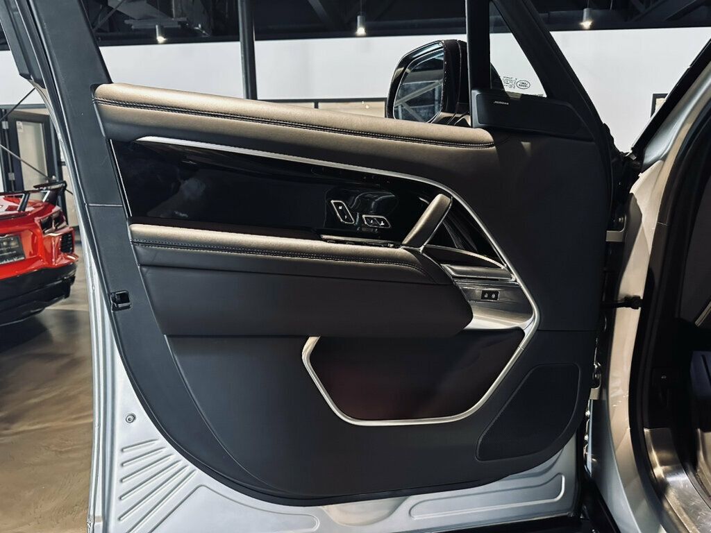 2023 Land Rover Range Rover MSRP$111,525/360Cam/PanoRoof/Htd&CldSeats/MeridianSound - 23068824 - 9
