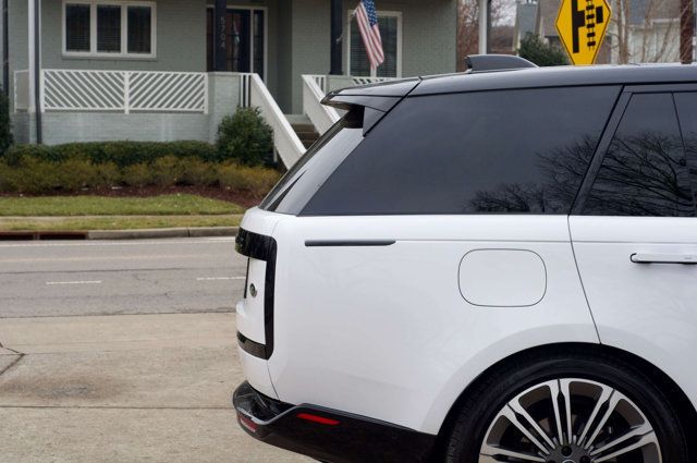 2023 Land Rover Range Rover MSRP$120710/LWB-7-Seat/BlackContrastRoof/ShadowExteriorPkg/NAV - 22976159 - 9