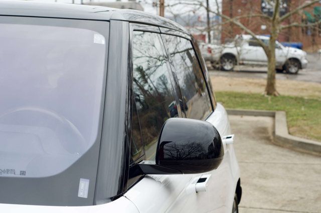 2023 Land Rover Range Rover MSRP$120710/LWB-7-Seat/BlackContrastRoof/ShadowExteriorPkg/NAV - 22976159 - 12