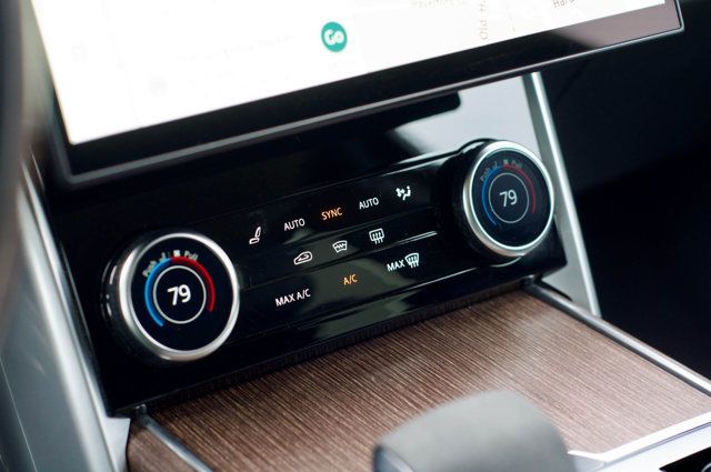 2023 Land Rover Range Rover MSRP$120710/LWB-7-Seat/BlackContrastRoof/ShadowExteriorPkg/NAV - 22976159 - 26