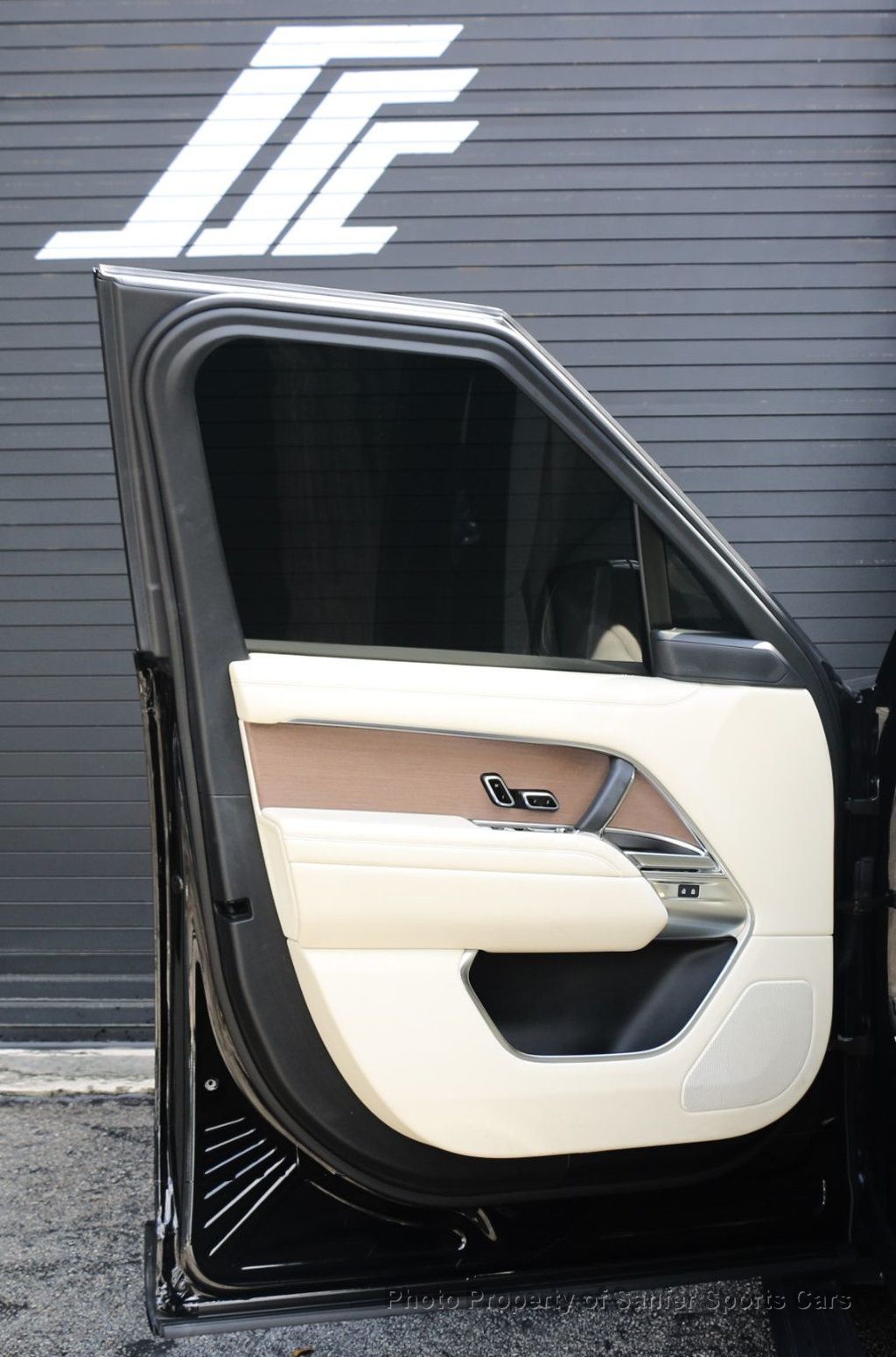 2023 Land Rover Range Rover P400 SE SWB - 22915135 - 13