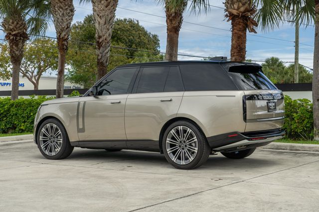 2023 Land Rover Range Rover P400 SE SWB - 23005976 - 3