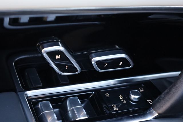 2023 Land Rover Range Rover P530 SE SWB - 22971789 - 32