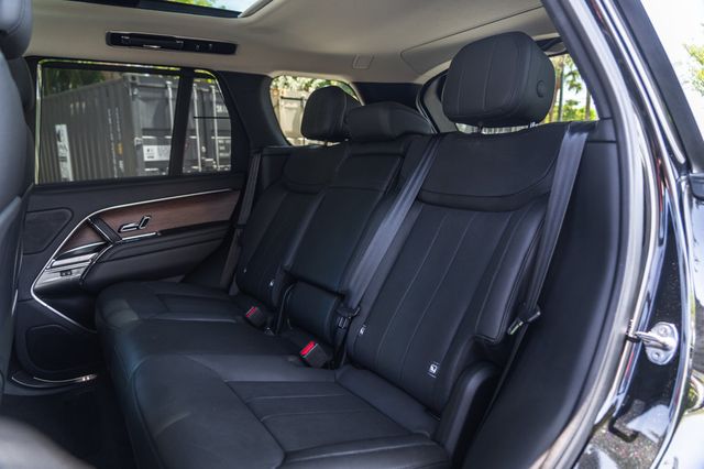 2023 Land Rover Range Rover P530 SE SWB - 22799893 - 21