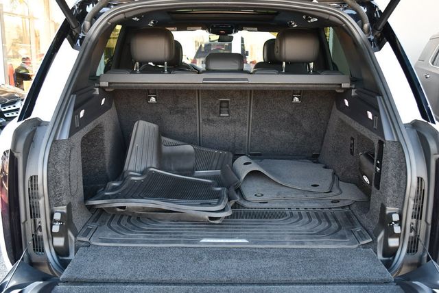 2023 Land Rover Range Rover P530 SE SWB SUV W/Shadow Exterior Pack - 23087242 - 16