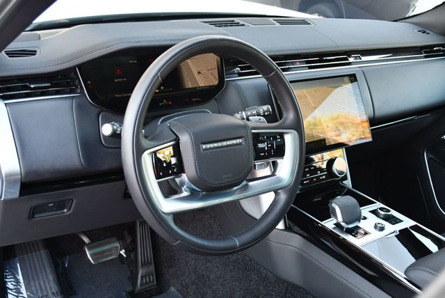 2023 Land Rover Range Rover P530 SE SWB SUV W/Shadow Exterior Pack - 23087242 - 39