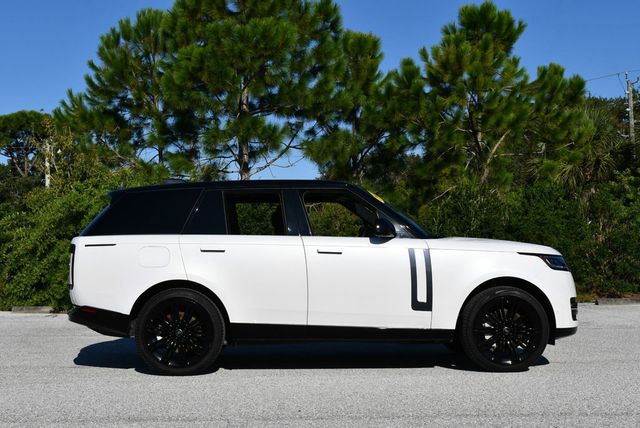 2023 Land Rover Range Rover P530 SE SWB SUV W/Shadow Exterior Pack - 23087242 - 6