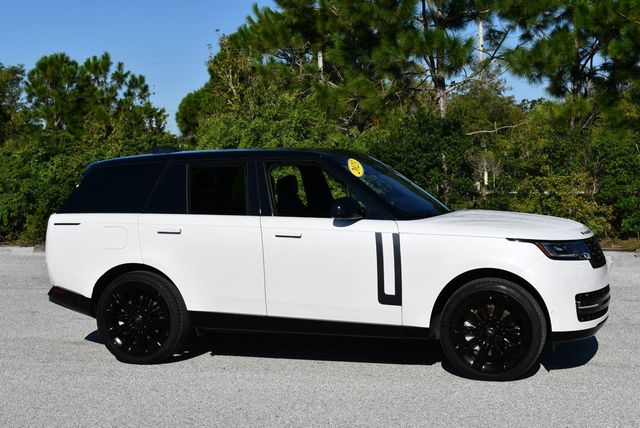 2023 Land Rover Range Rover P530 SE SWB SUV W/Shadow Exterior Pack - 23087242 - 7
