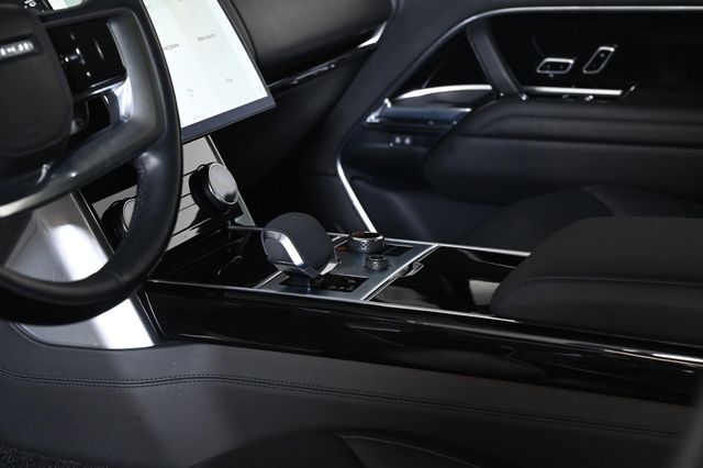 2023 Land Rover Range Rover SE - 22977850 - 19