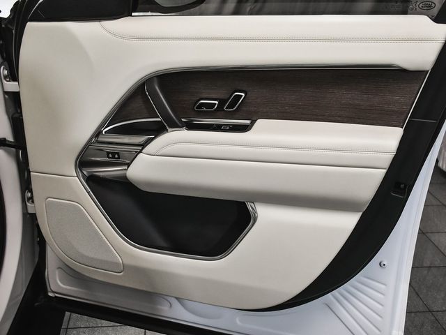 2023 Land Rover Range Rover SE - 22955980 - 17