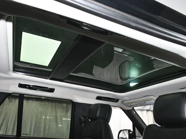 2023 Land Rover Range Rover SE - 23071147 - 51