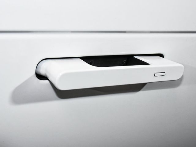 2023 Land Rover Range Rover SE - Photo 17