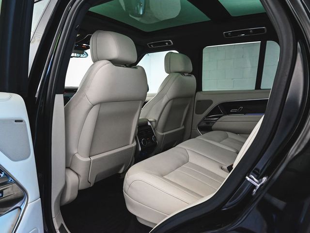 2023 Land Rover Range Rover SE - 23027587 - 30