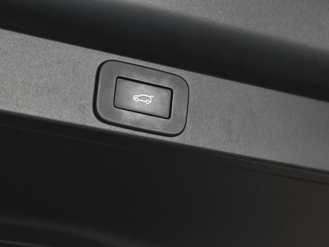 2023 Land Rover Range Rover SE - 23027587 - 38