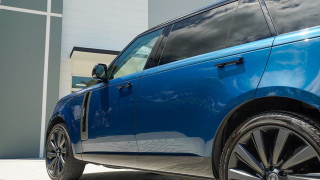 2023 Land Rover Range Rover SV LWB - 22833934 - 14