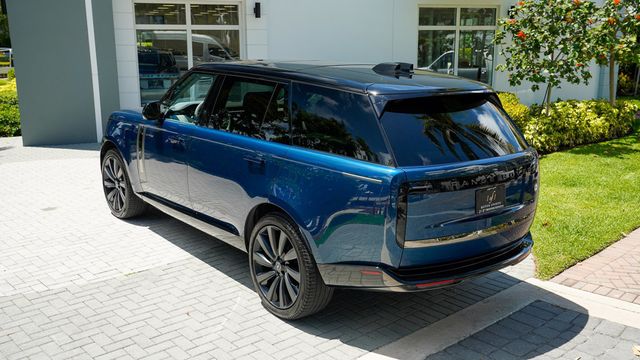 2023 Land Rover Range Rover SV LWB - 22833934 - 16