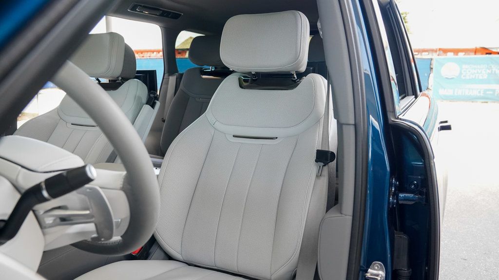 2023 Land Rover Range Rover SV LWB - 22833934 - 49