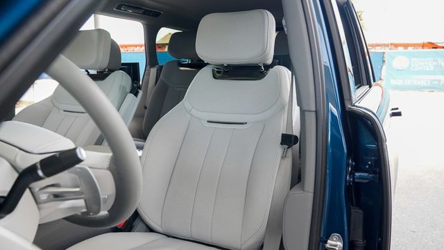 2023 Land Rover Range Rover SV LWB - 22833934 - 49