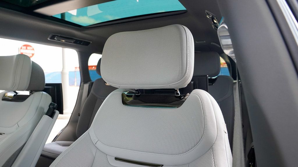 2023 Land Rover Range Rover SV LWB - 22833934 - 50