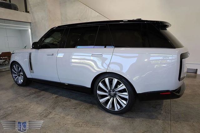 2023 Land Rover Range Rover SV LWB - 22970593 - 3