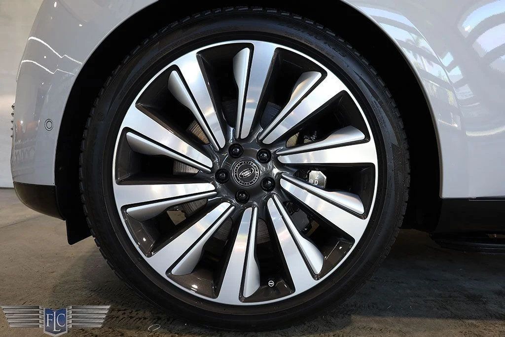 2023 Land Rover Range Rover SV LWB - 22970593 - 40