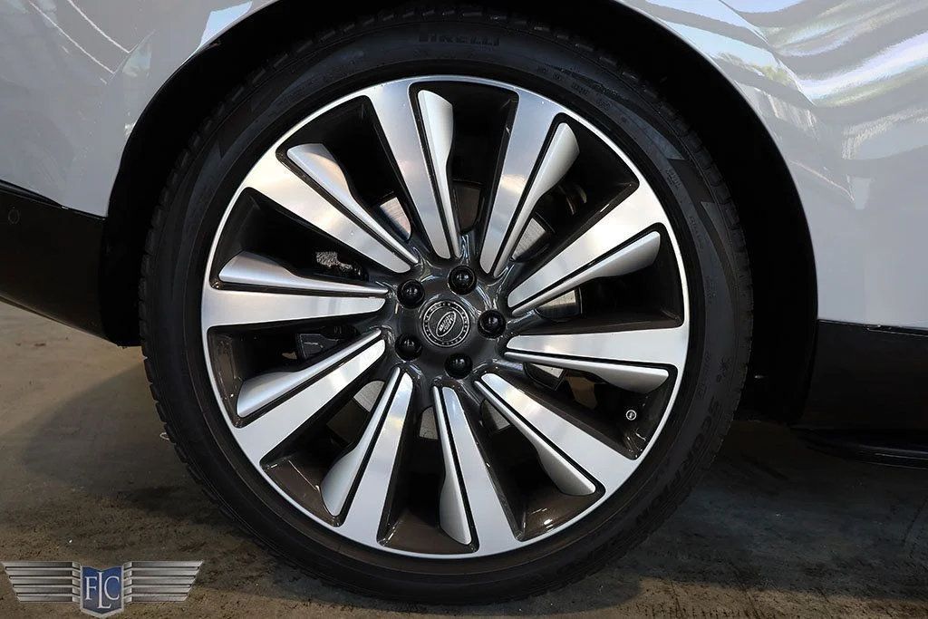 2023 Land Rover Range Rover SV LWB - 22970593 - 42