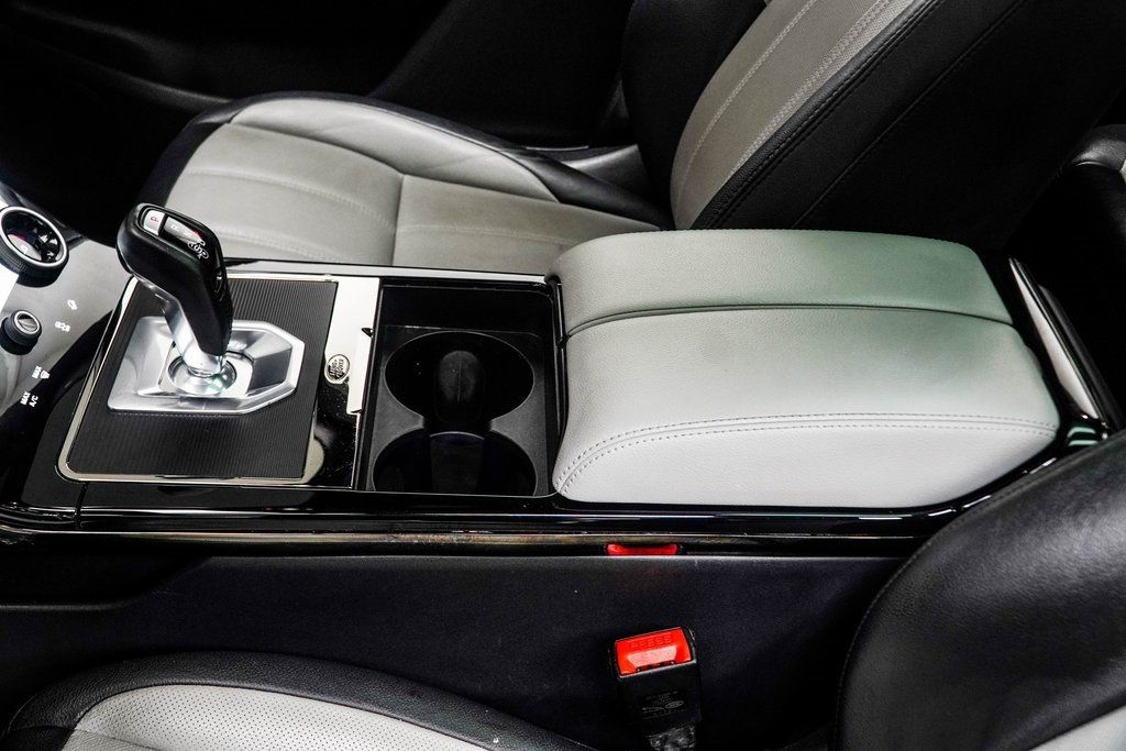 2023 Land Rover Range Rover Evoque R-Dynamic S photo 15