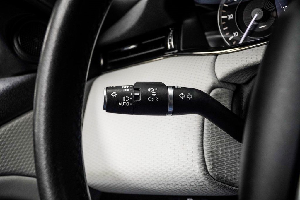 2023 Land Rover Range Rover Evoque R-Dynamic S photo 26