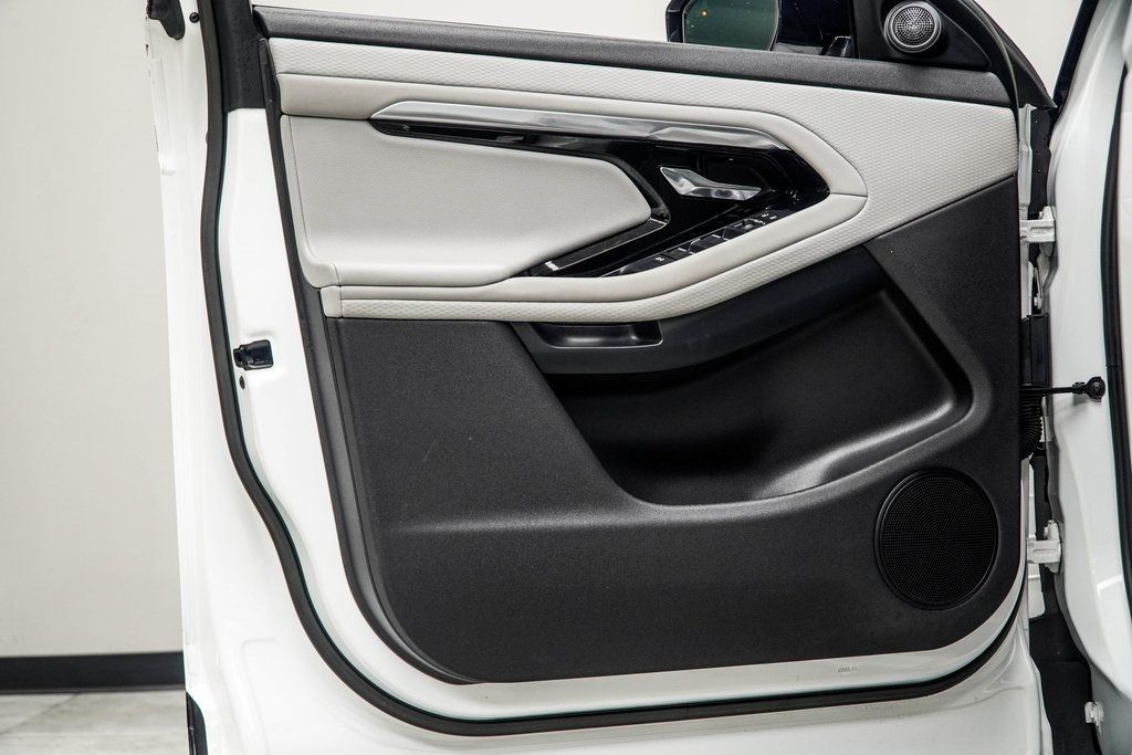2023 Land Rover Range Rover Evoque R-Dynamic S photo 28