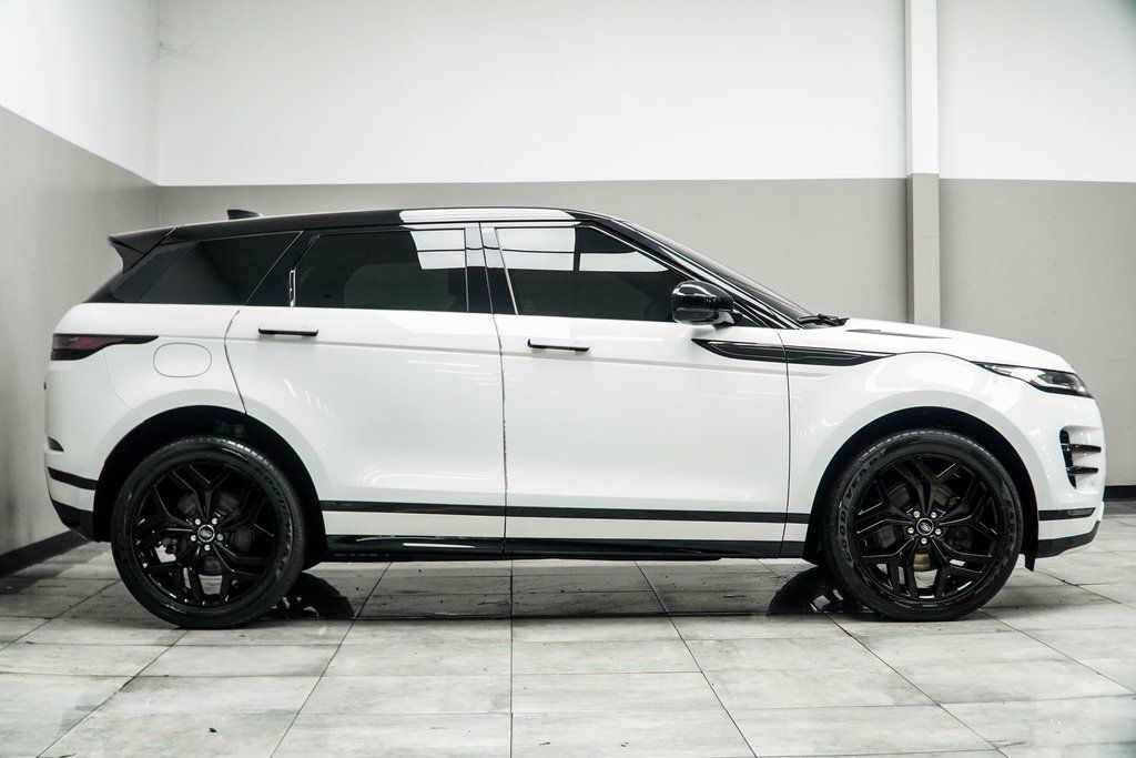 2023 Land Rover Range Rover Evoque R-Dynamic S photo 4