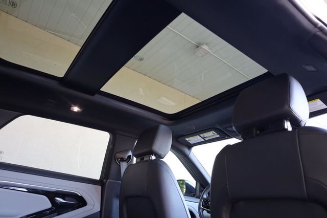 2023 Land Rover Range Rover Evoque R-Dynamic S AWD - 23015950 - 23