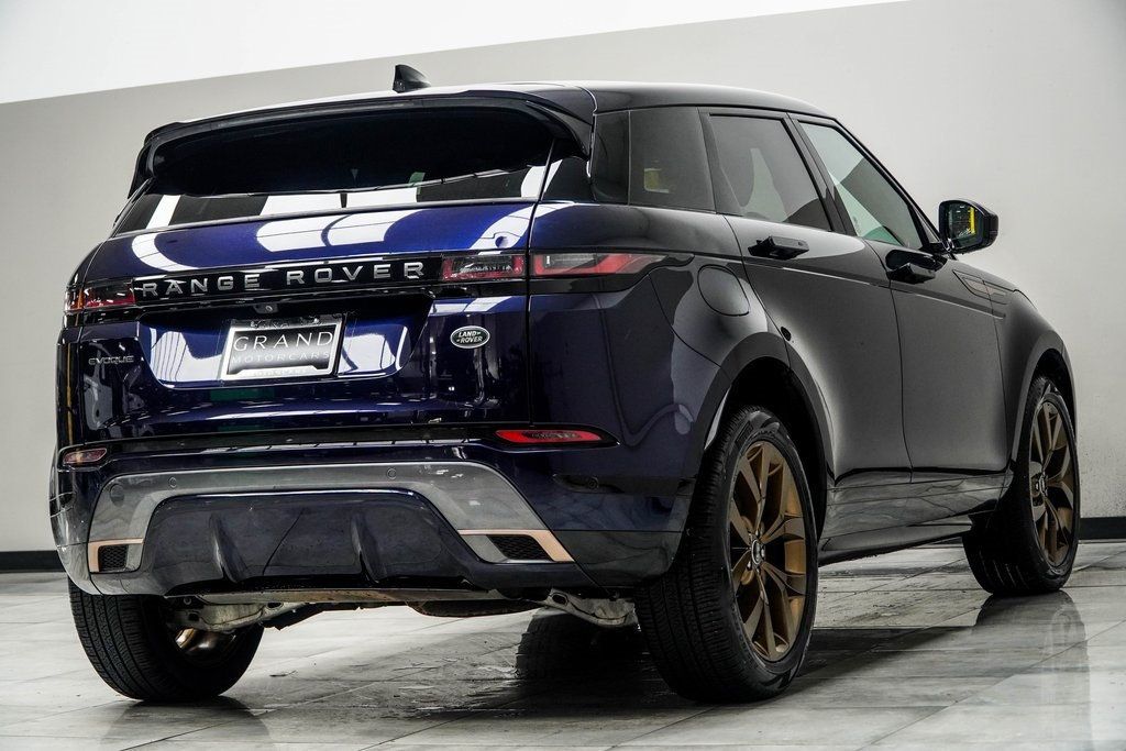 2023 Land Rover Range Rover Evoque R-Dynamic SE photo 9