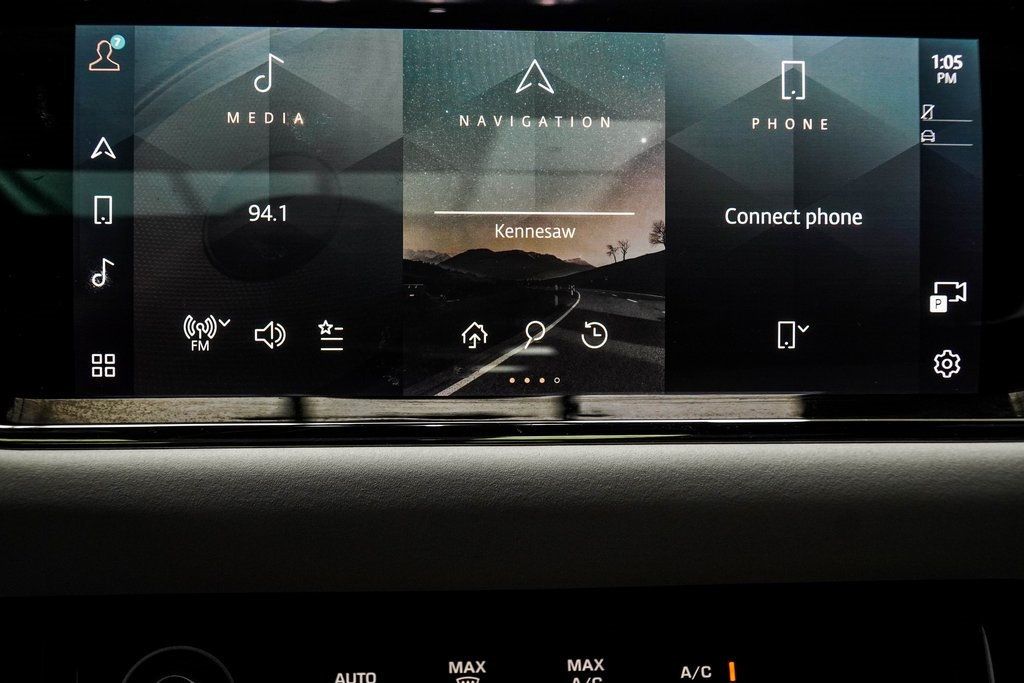 2023 Land Rover Range Rover Evoque R-Dynamic SE photo 17