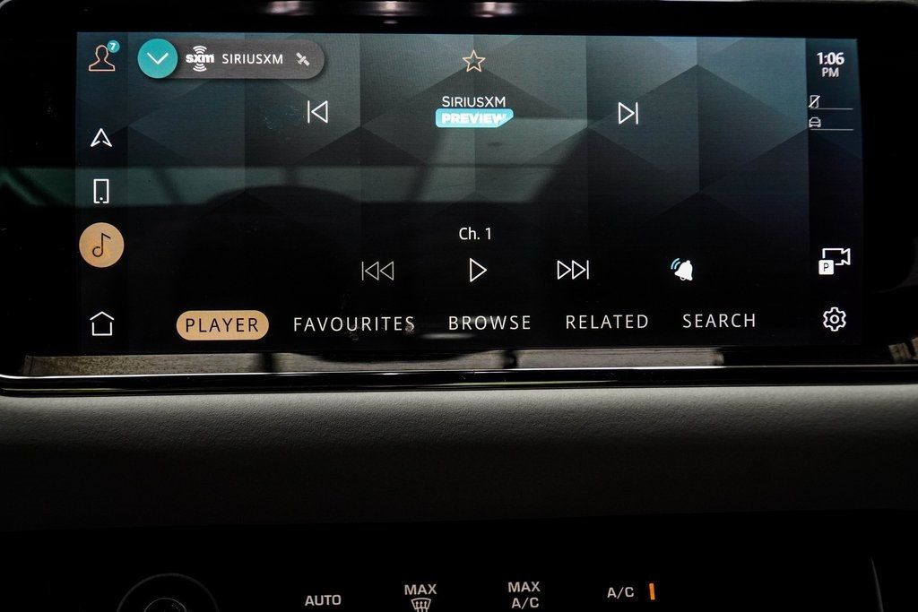 2023 Land Rover Range Rover Evoque R-Dynamic SE photo 19
