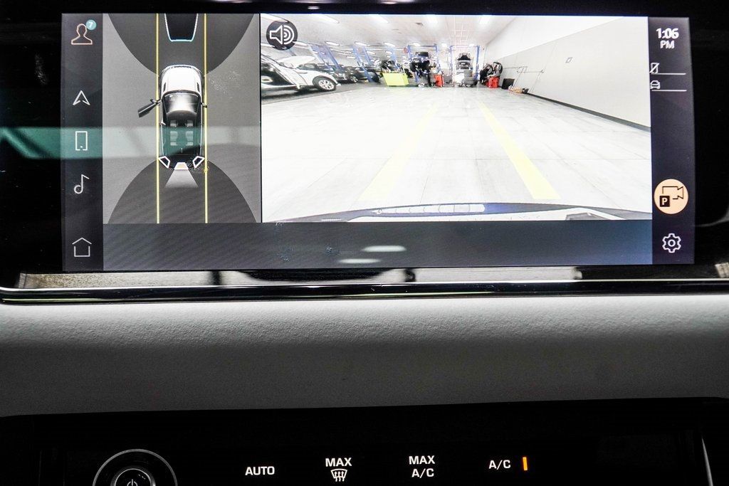 2023 Land Rover Range Rover Evoque R-Dynamic SE photo 21