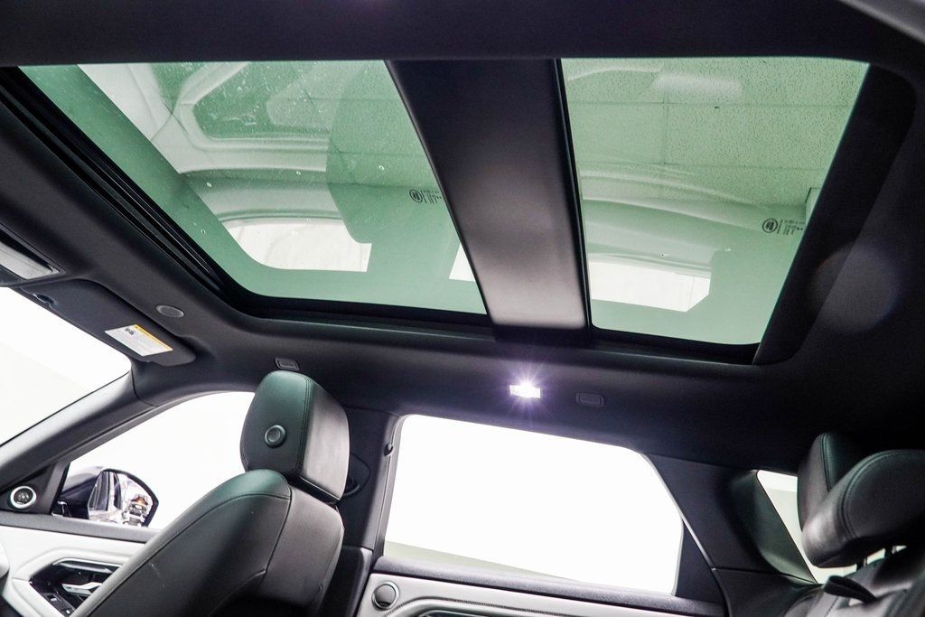 2023 Land Rover Range Rover Evoque R-Dynamic SE photo 34