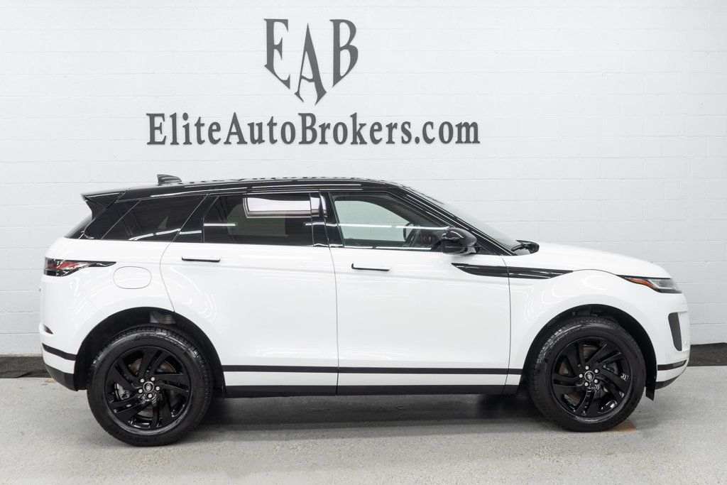 2023 Land Rover Range Rover Evoque S photo 4
