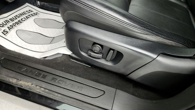 2023 Land Rover Range Rover Evoque S AWD w/ Panoramic Roof & Premium LED Headlights - 22941423 - 9