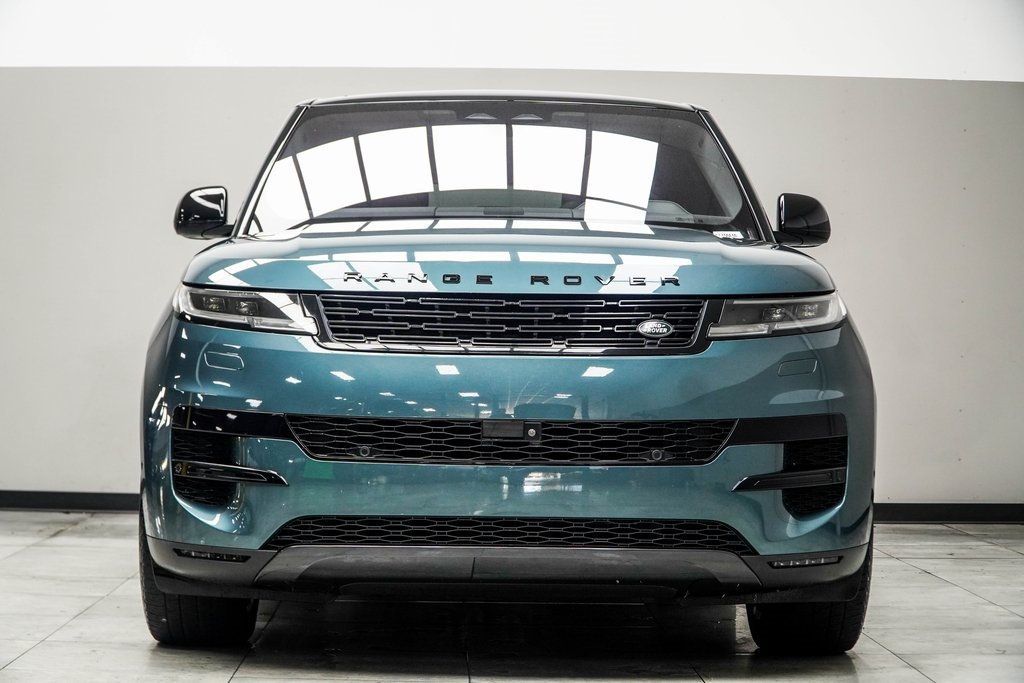 2023 Land Rover Range Rover Sport P360 SE photo 2