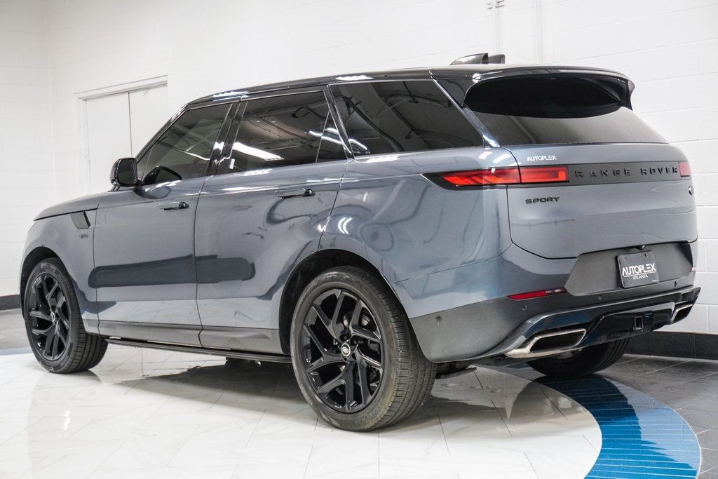 2023 Land Rover Range Rover Sport P360 SE photo 4