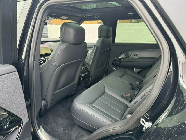 2023 Land Rover Range Rover Sport P-360SE/MeridianPremiumAudio/HeatedLeatherSeats/PanoRoof/NAV - 22708982 - 10