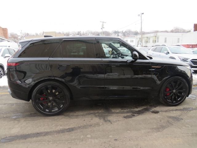 2023 Land Rover Range Rover Sport P530 First Edition - 22983885 - 3