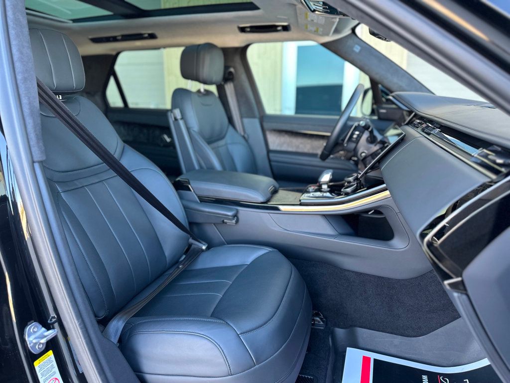2023 Land Rover Range Rover Sport P530 First Edition photo 15