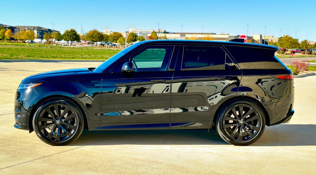 2023 Land Rover Range Rover Sport P530 First Edition photo 2