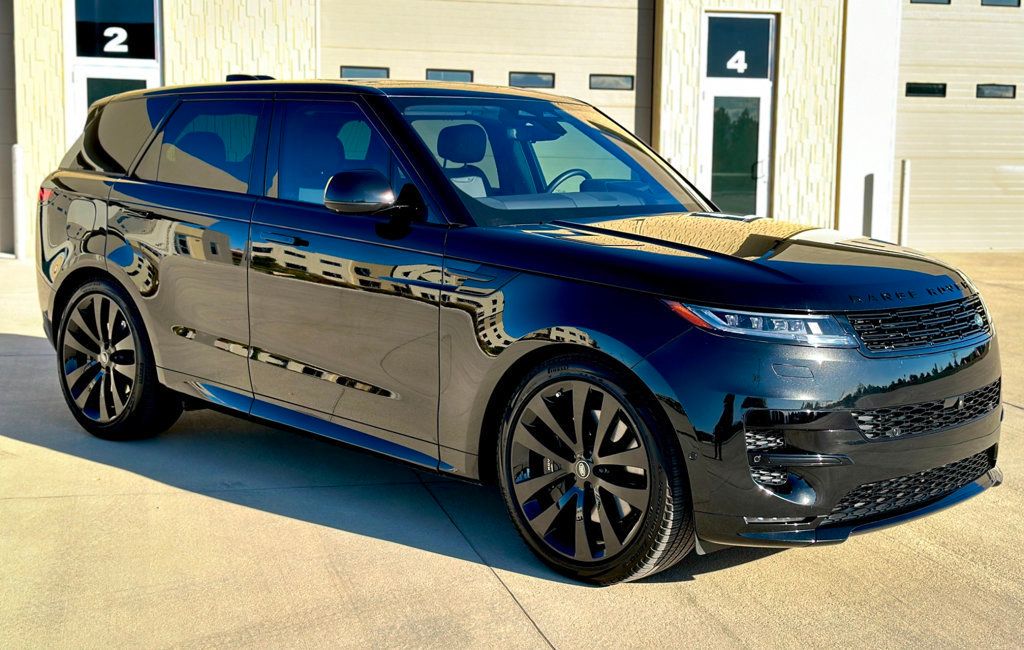 2023 Land Rover Range Rover Sport P530 First Edition photo 5