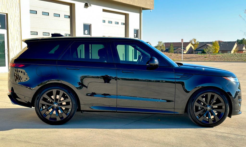2023 Land Rover Range Rover Sport P530 First Edition photo 6