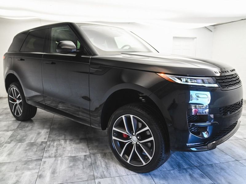 2023 Land Rover Range Rover Sport SE photo 2