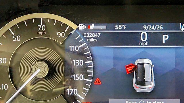 2023 Land Rover Range Rover Velar P340 R-Dynamic S w/ Air Suspension, Adaptive Cruise & Tow Hitch - 23086763 - 15
