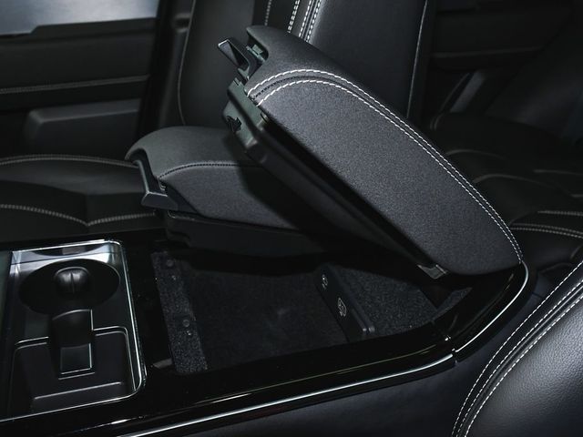 2023 Land Rover Range Rover Velar R-Dynamic S - 23020631 - 47