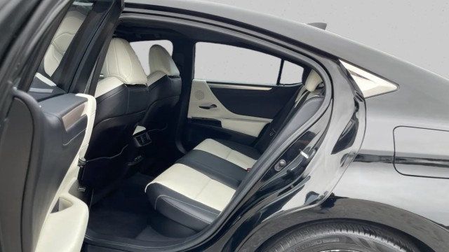 2023 Lexus ES ES 300h F SPORT Handling FWD - 22974759 - 10